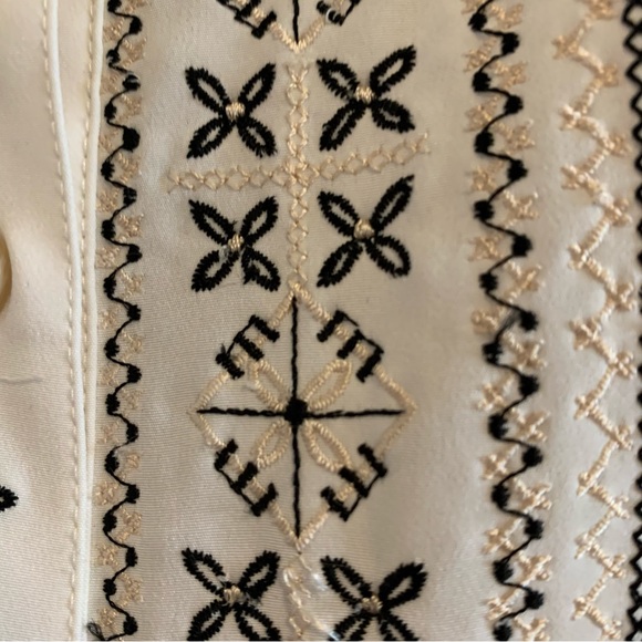 Vintage Blouse Embroidered Folk Pattern Collar Yoke Twee Blouse by Koret - Picture 6 of 12